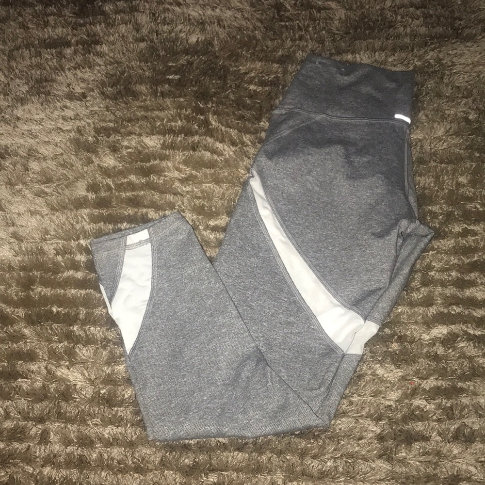Aerie move leggings